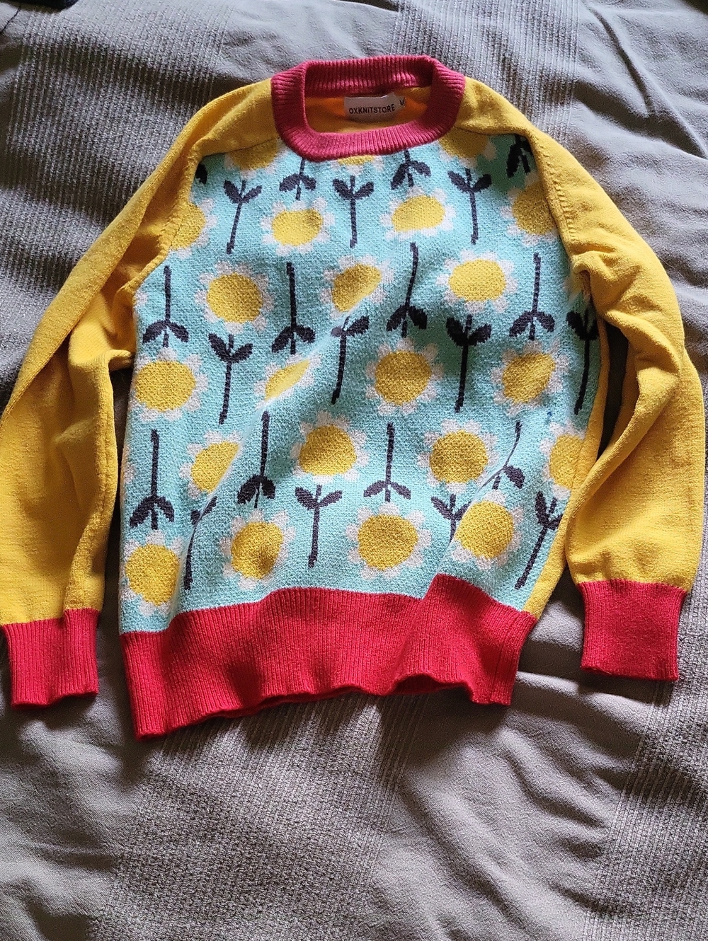 Colourful sunflower Oxknit sweater